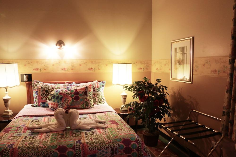 Manoir Marie Hotel Montreal