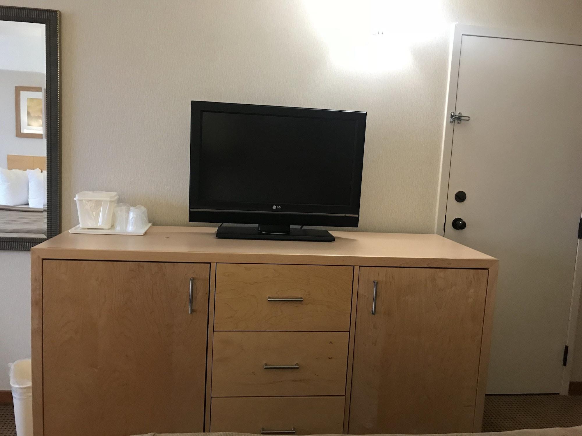 Quality And East Hotel Montreal