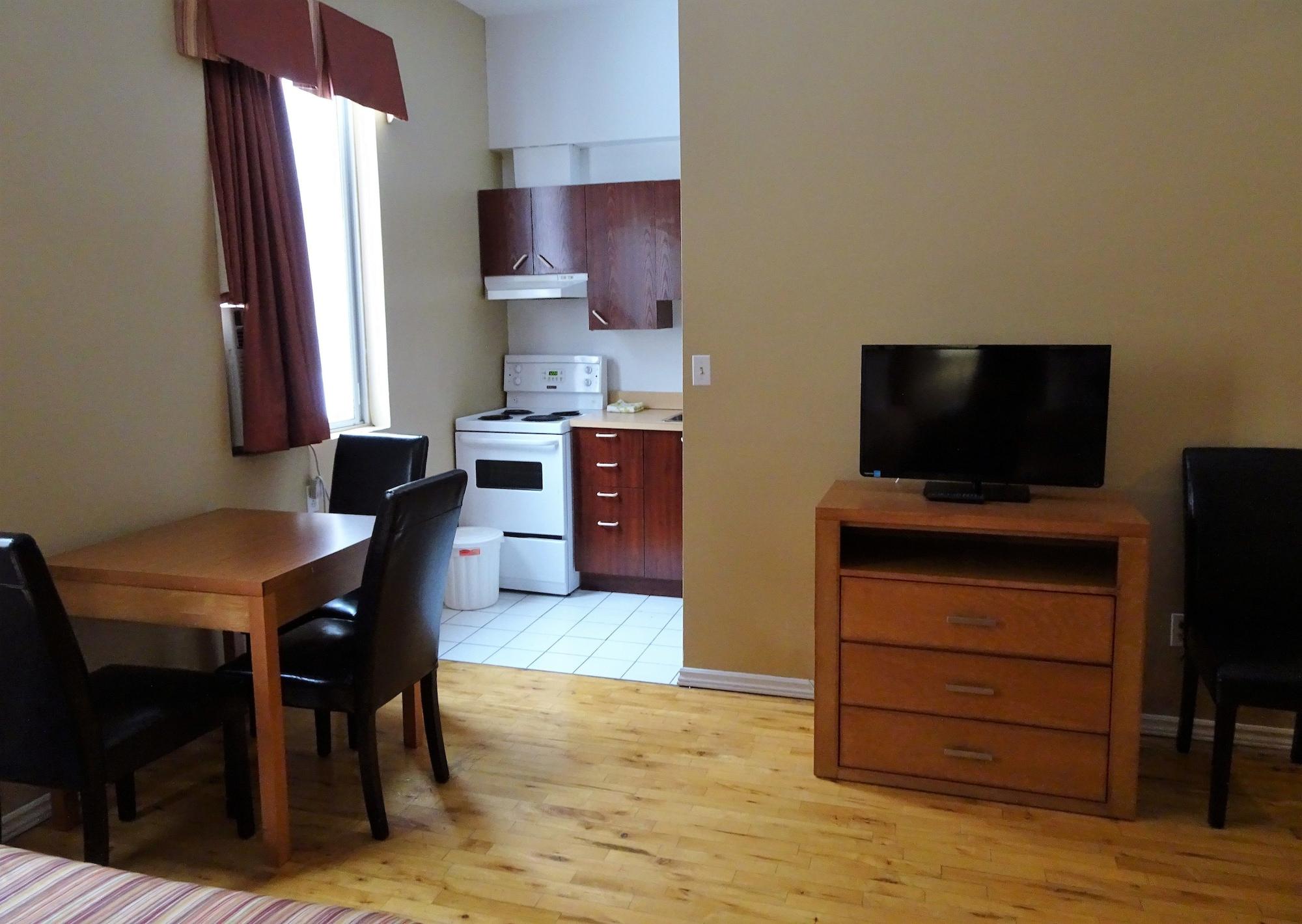 Quartier Des Spectacles Hotel Montreal