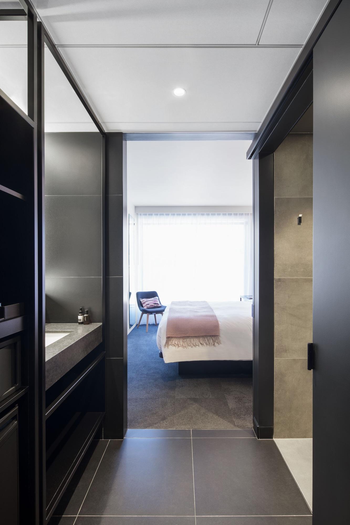 Monville 4* Montreal