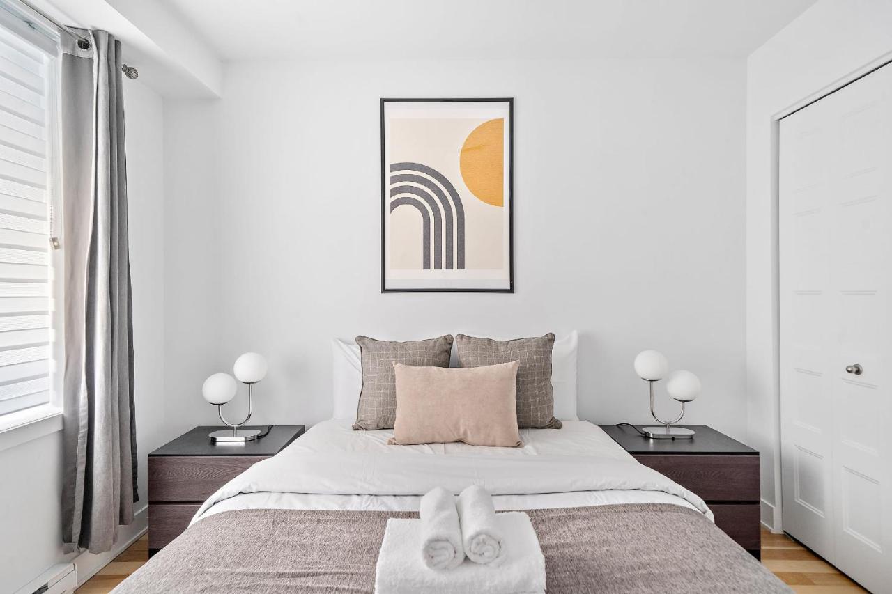 Holiday home Brand New Contemporary 2-bedroom