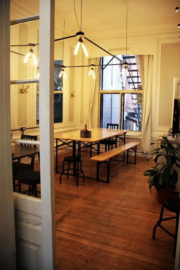 Ambrose House & Cafe - Self Check-in Hotel 3*