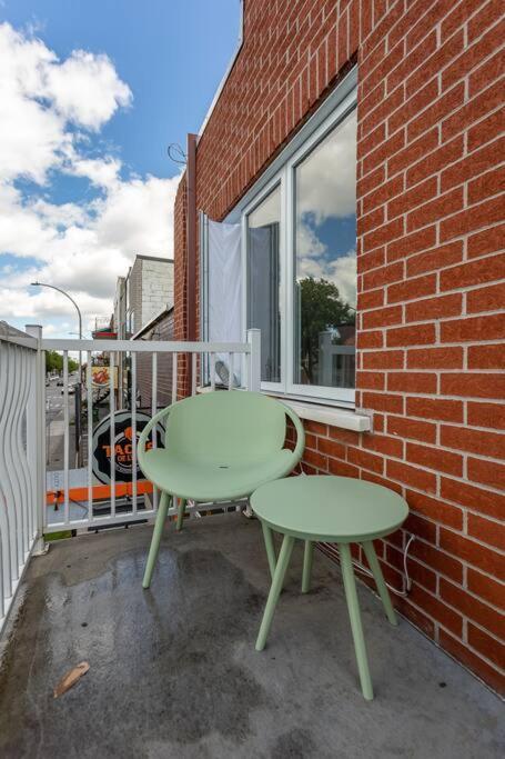 Lovely Unit With Balcony~ Autoroute 40 Montreal