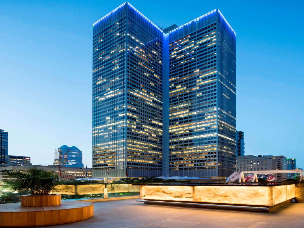 Fairmont The Queen Elizabeth Hotel 5*