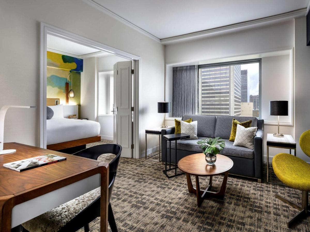 Fairmont The Queen Elizabeth Hotel 5*