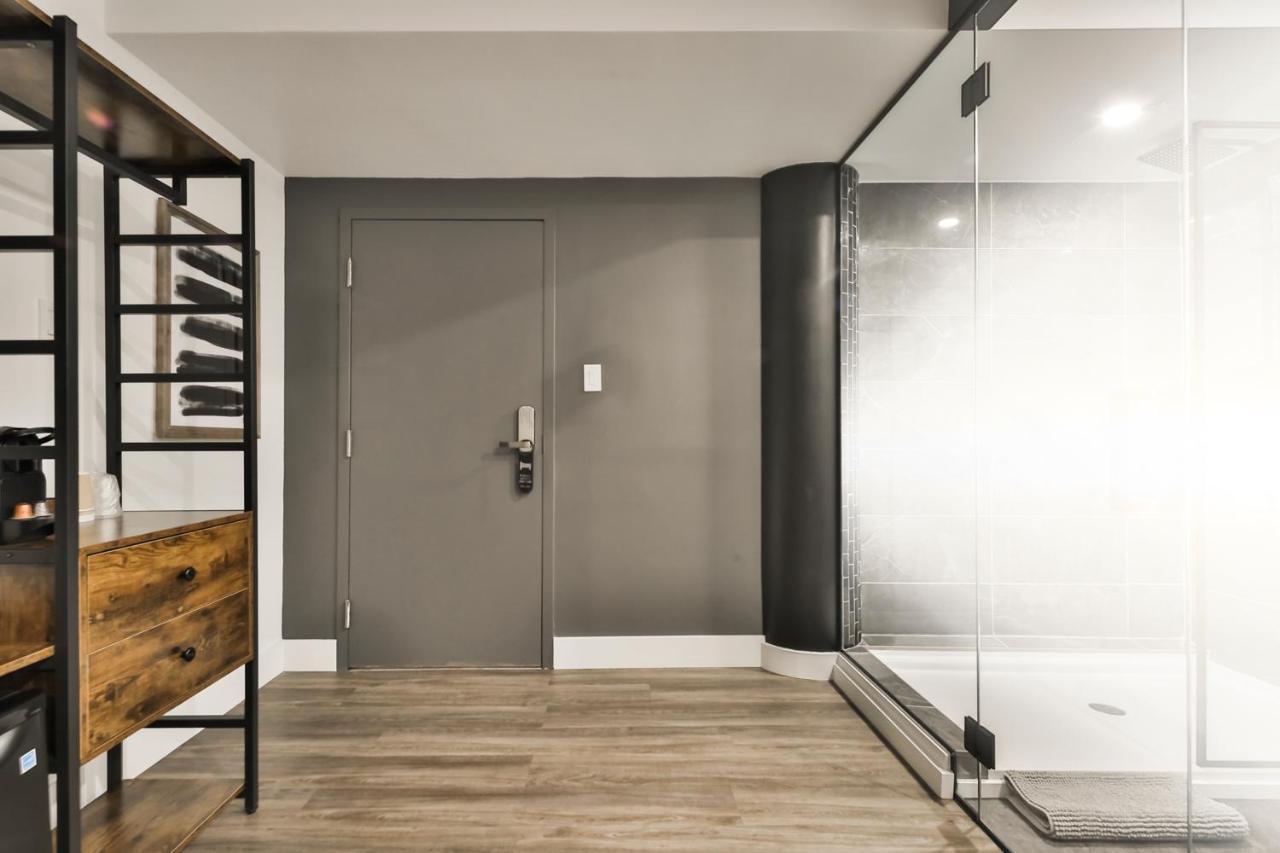 Hygie Boutique 3* Montreal