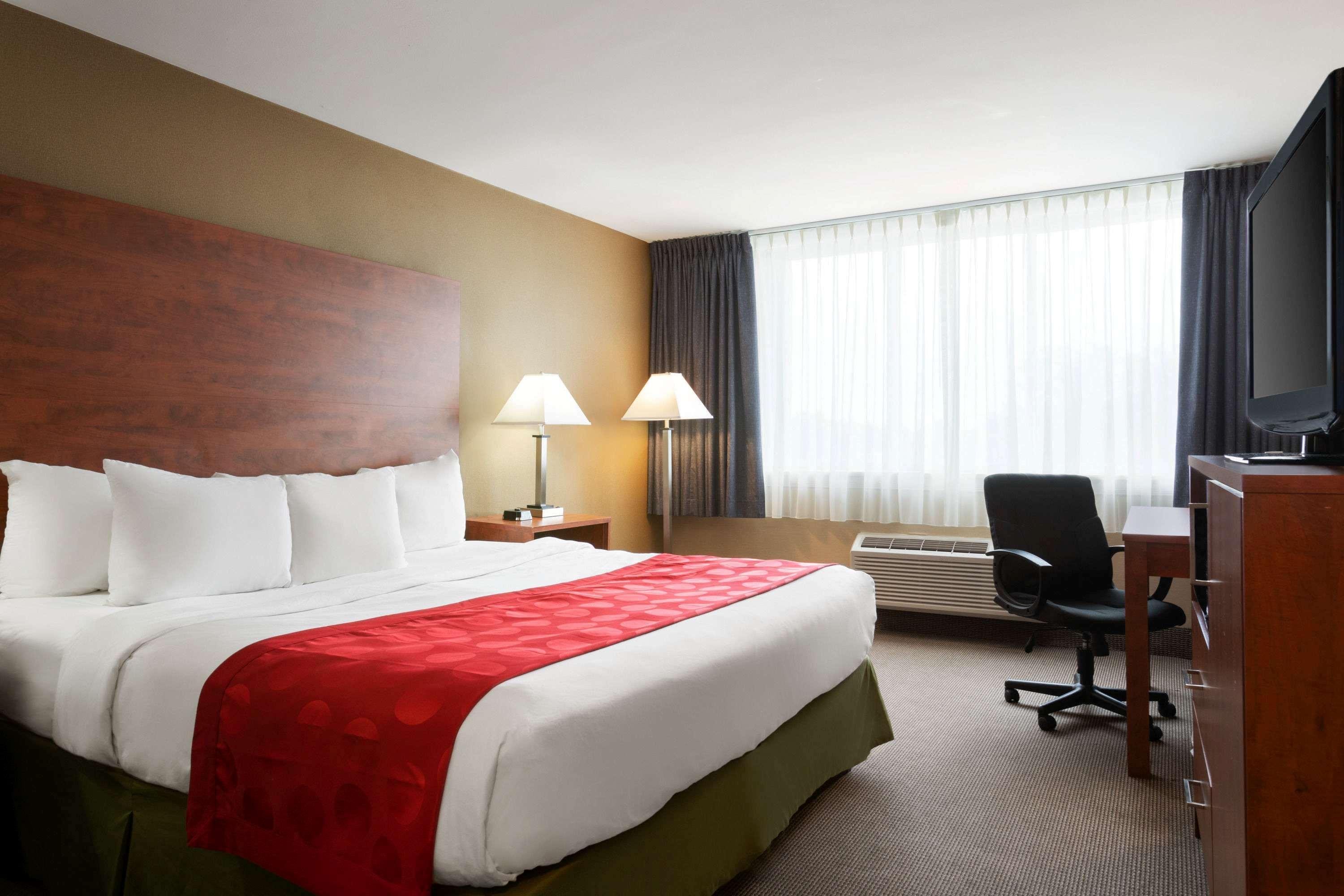 Ramada Plaza By Wyndham