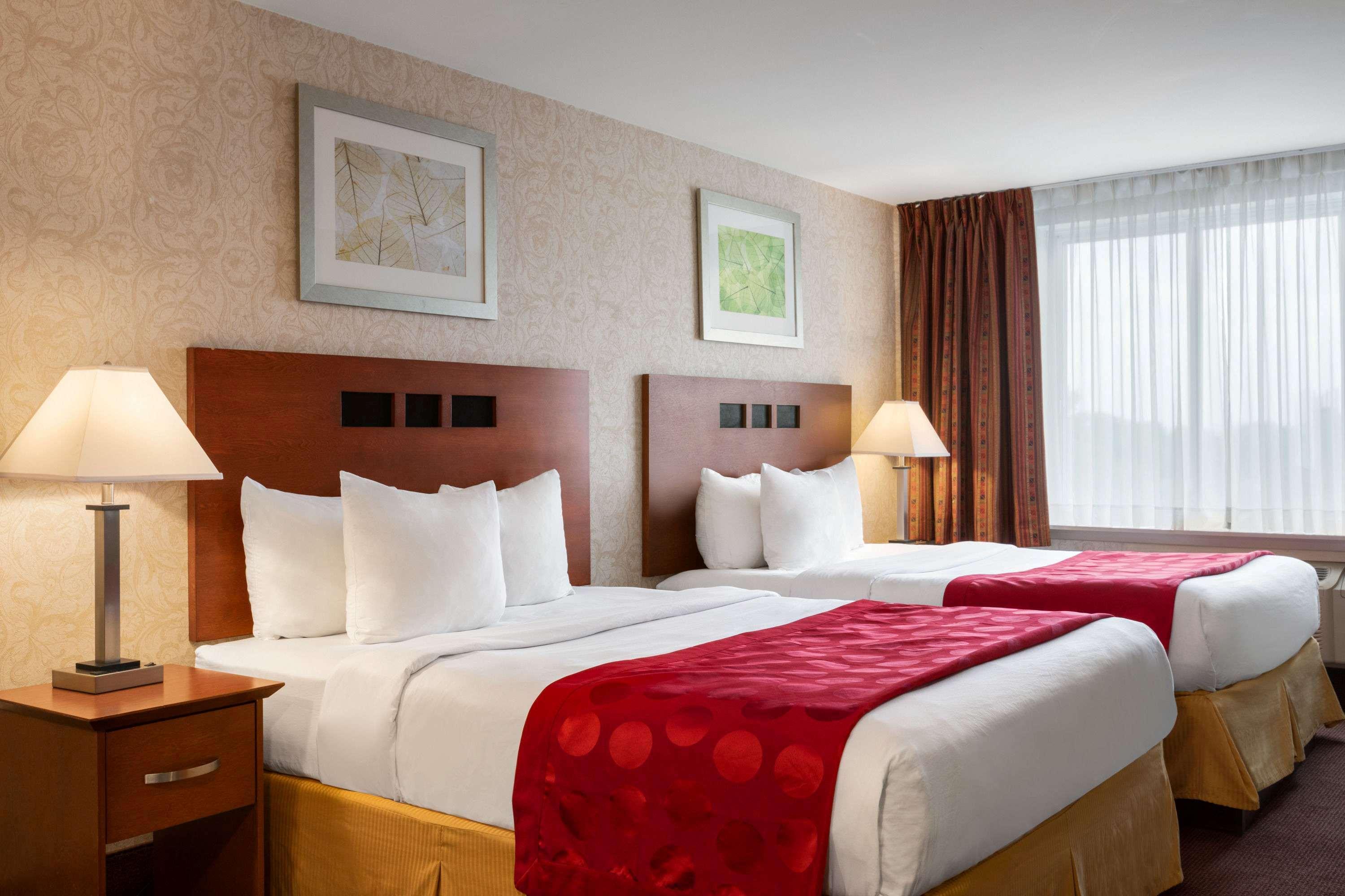 Ramada Plaza By Wyndham Hotel 3*