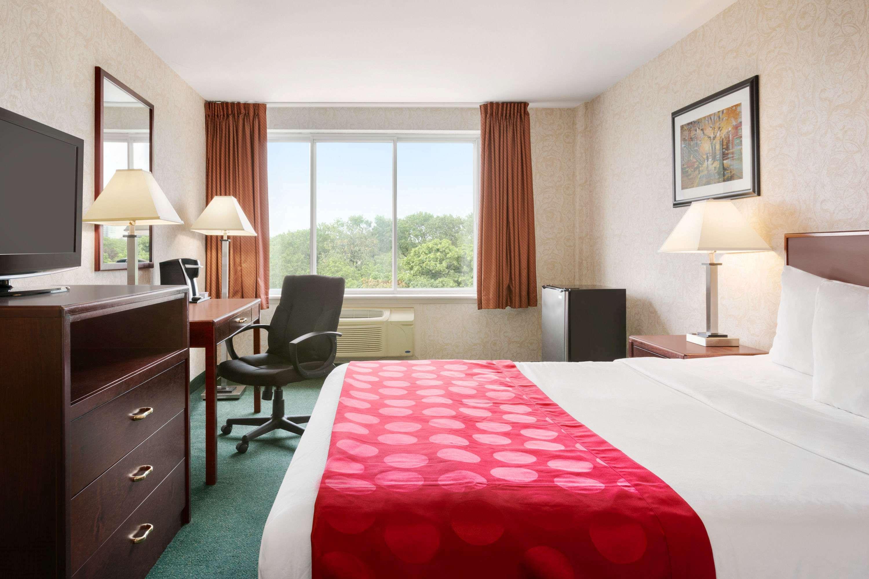 Ramada Plaza By Wyndham Hotel