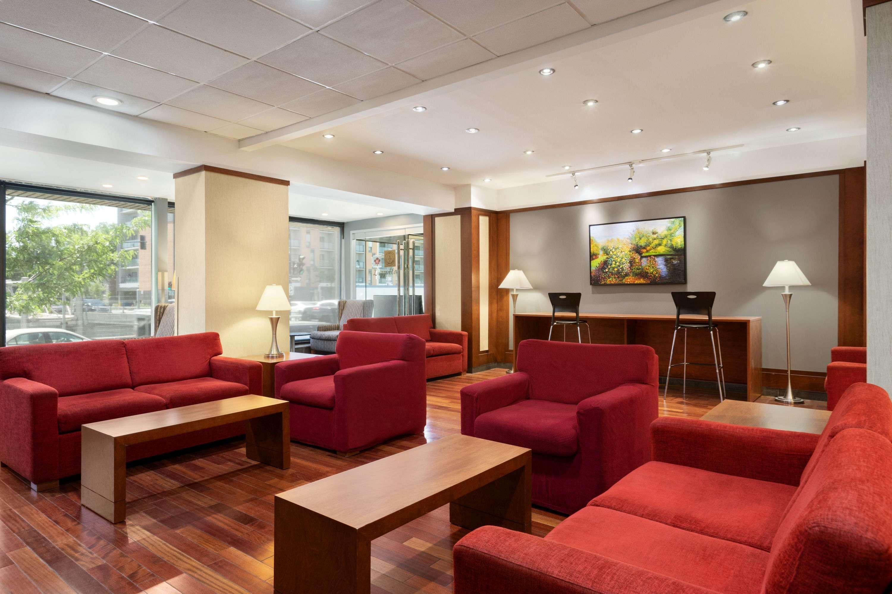 Ramada Plaza By Wyndham Hotel 3*