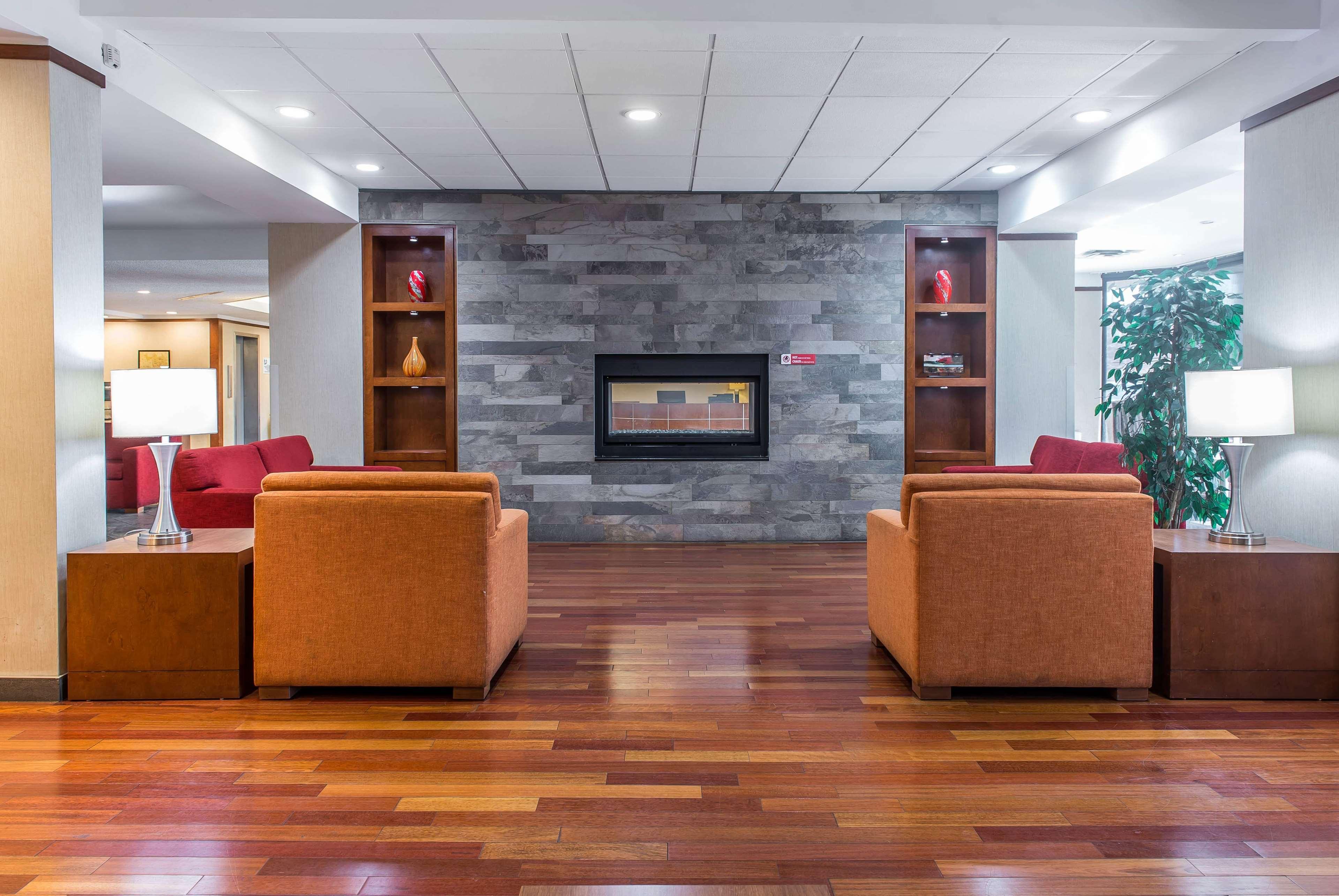 Ramada Plaza By Wyndham 3*