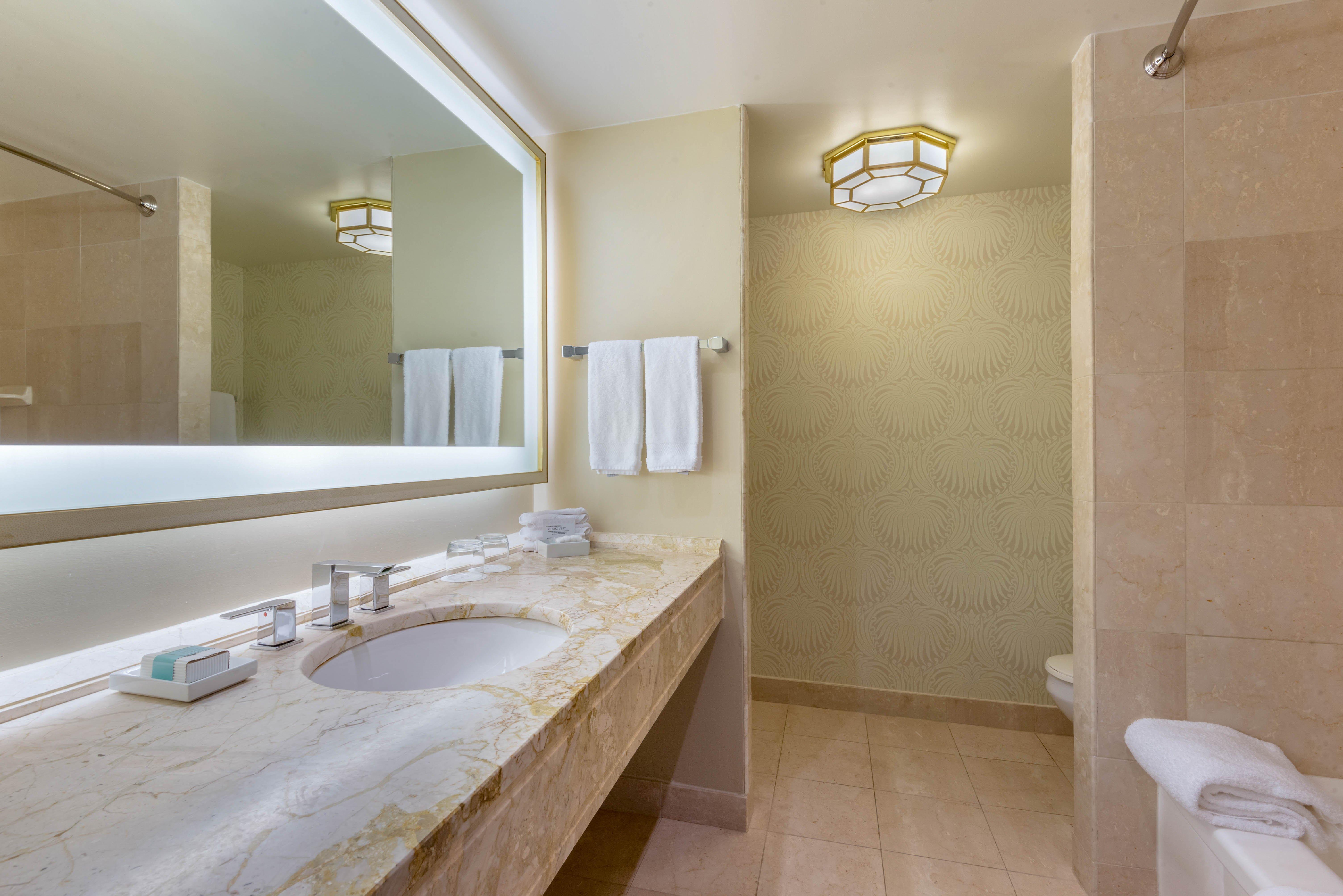 Omni Mont-royal Hotel 4*