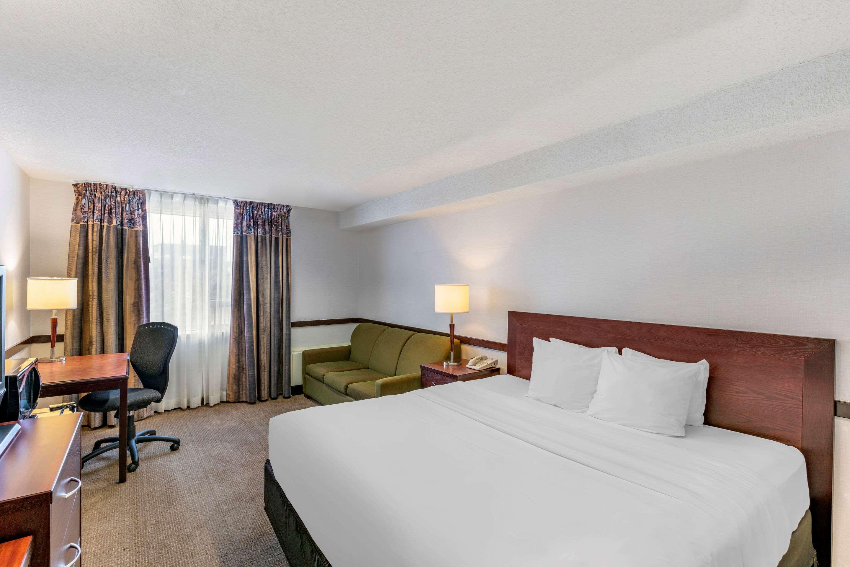 Hotel Quality And East 3*