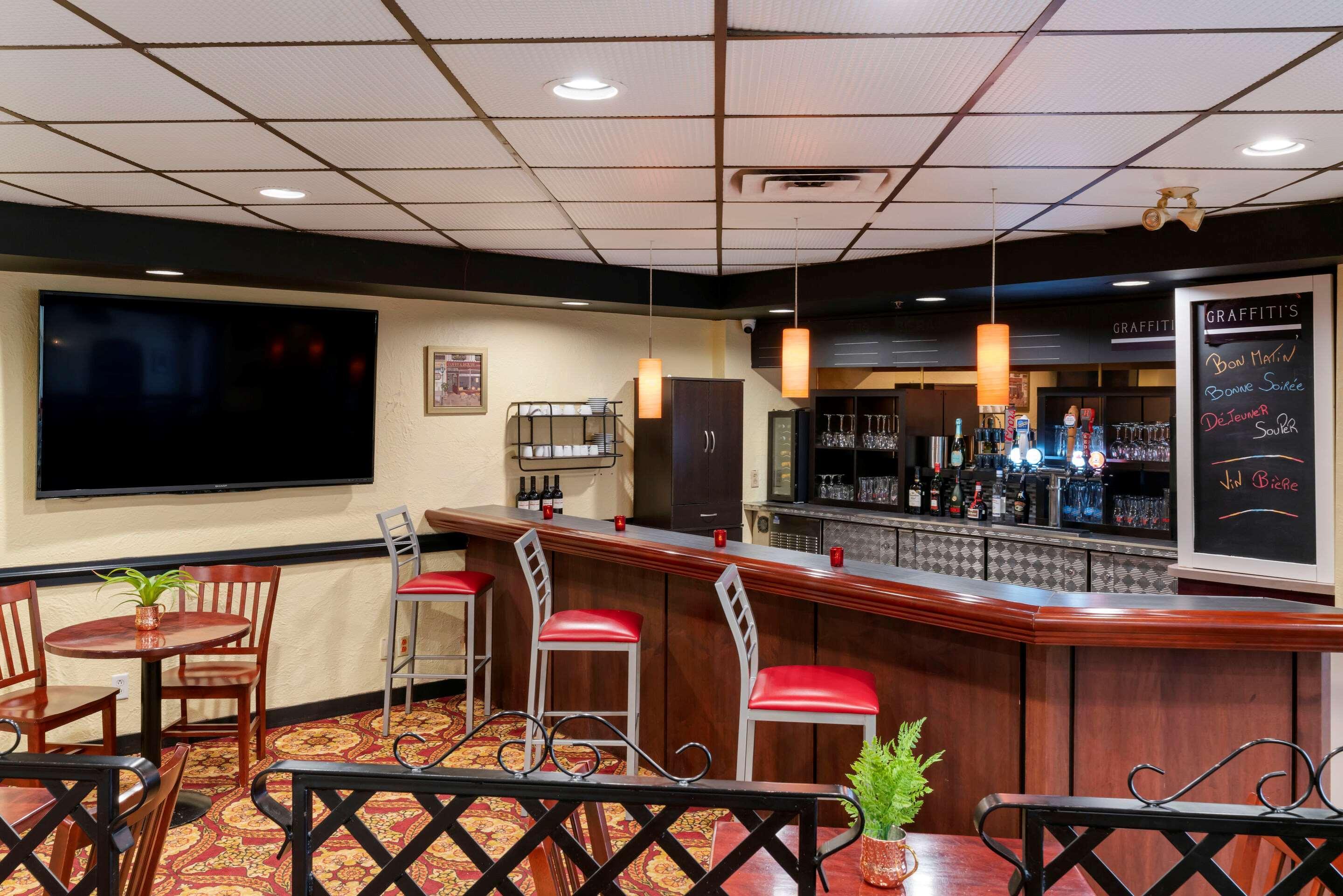 Quality And East Hotel