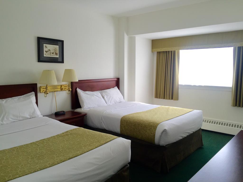 Terrasse Royale Hotel 3*