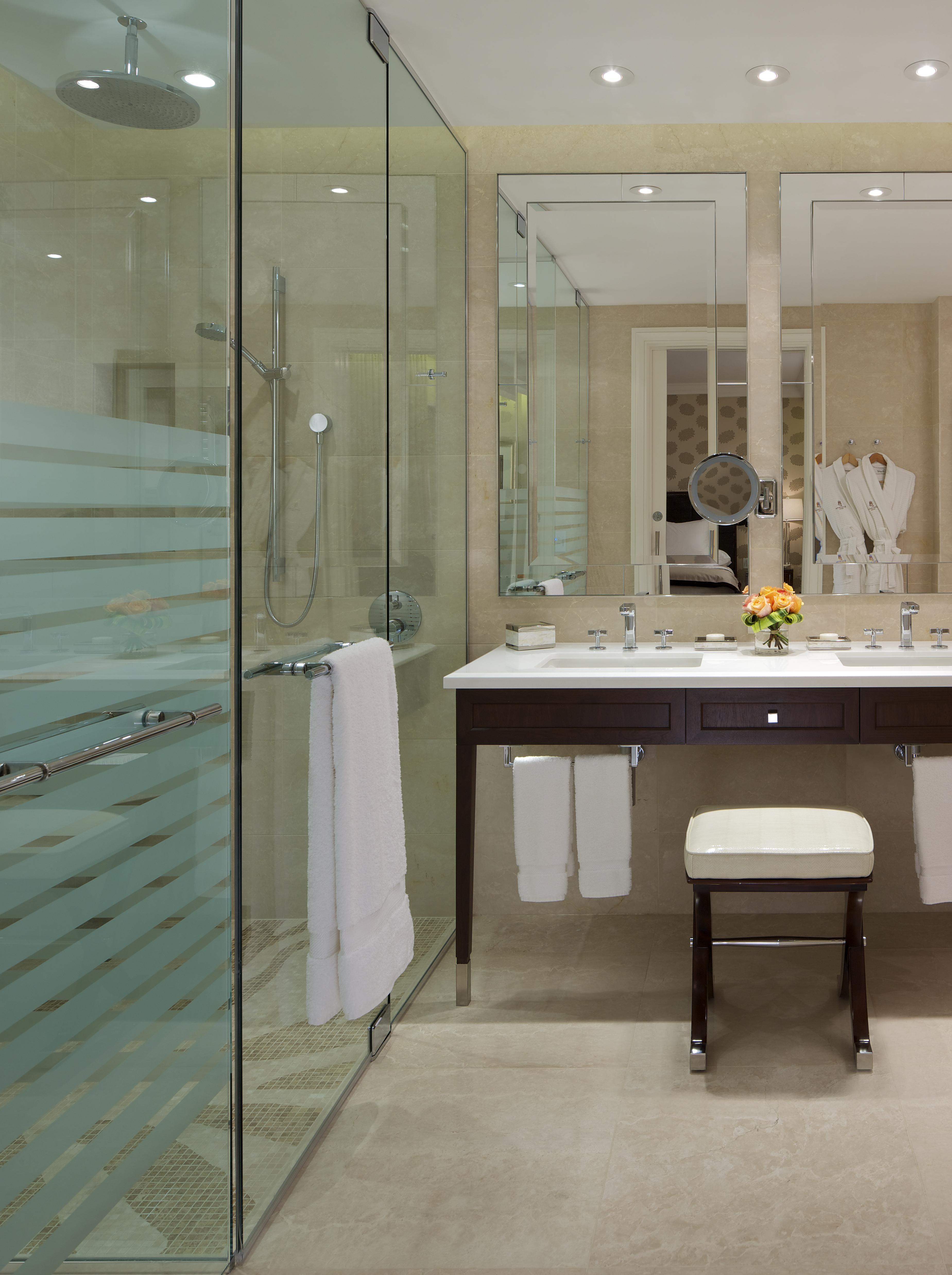 The Ritz-carlton, Hotel