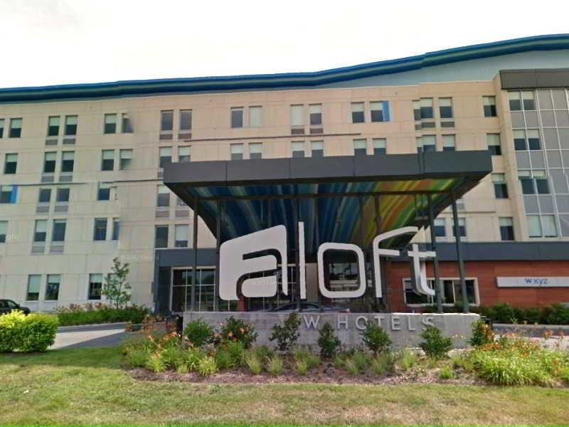 Aloft Airport Hotel