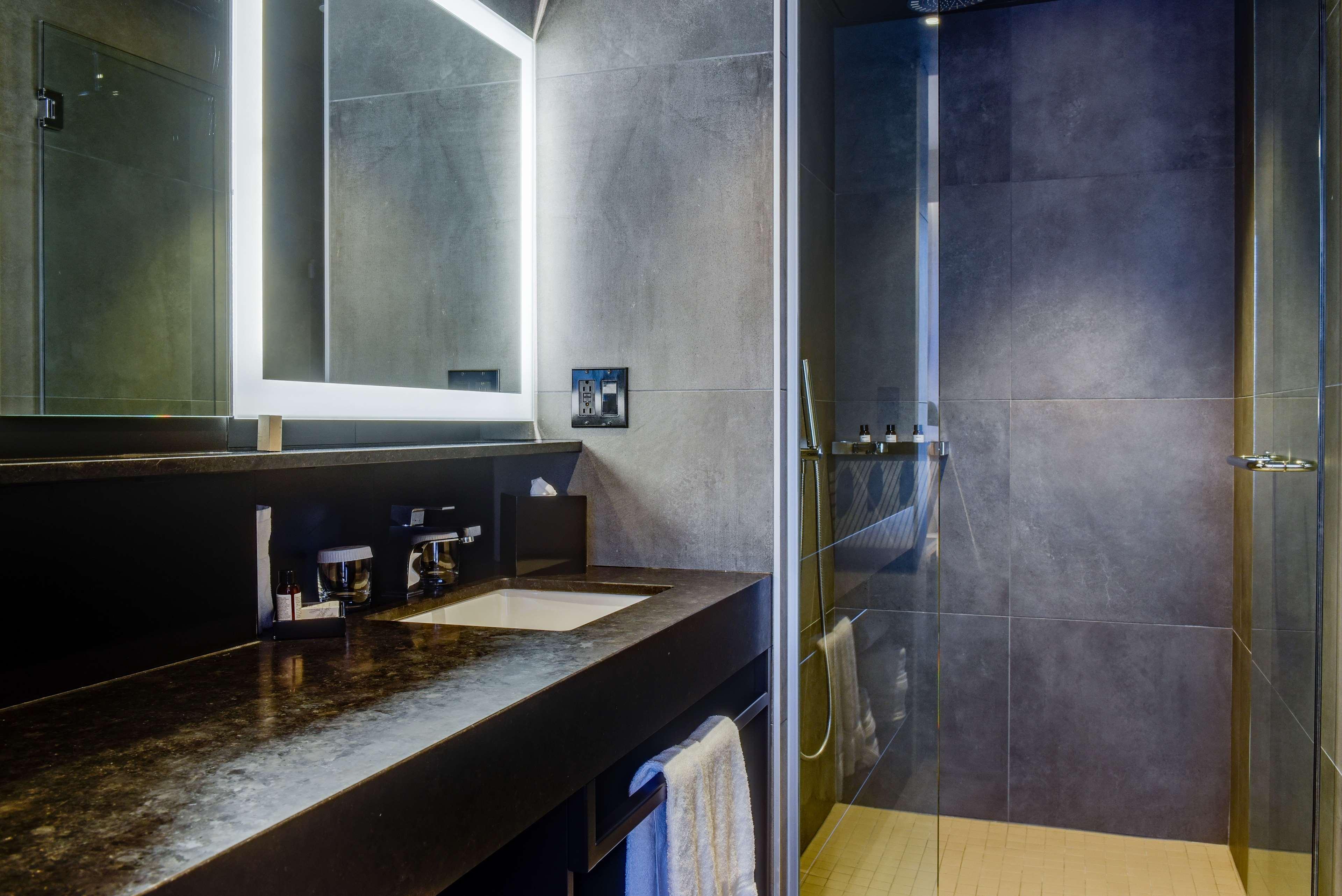 Monville 4* Montreal