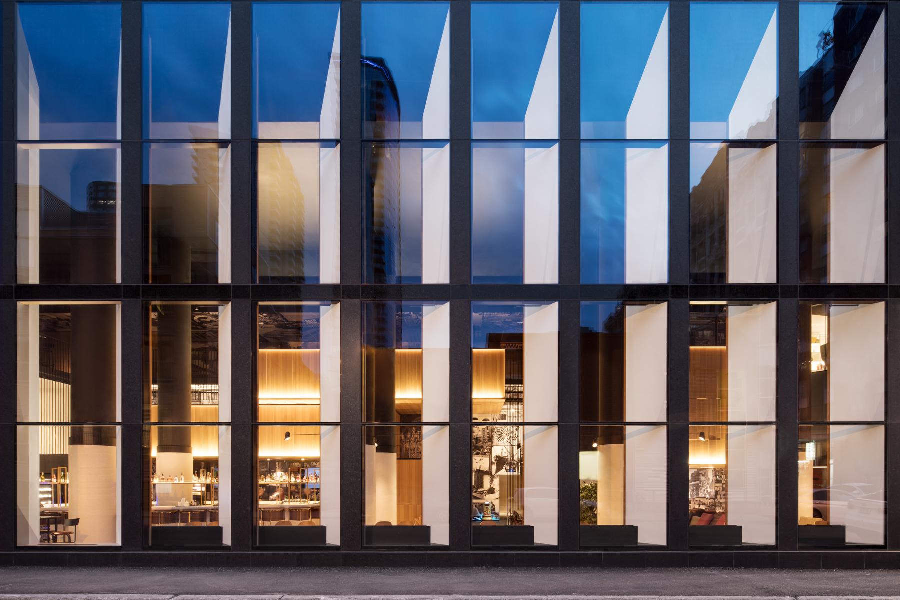 Monville Hotel Montreal