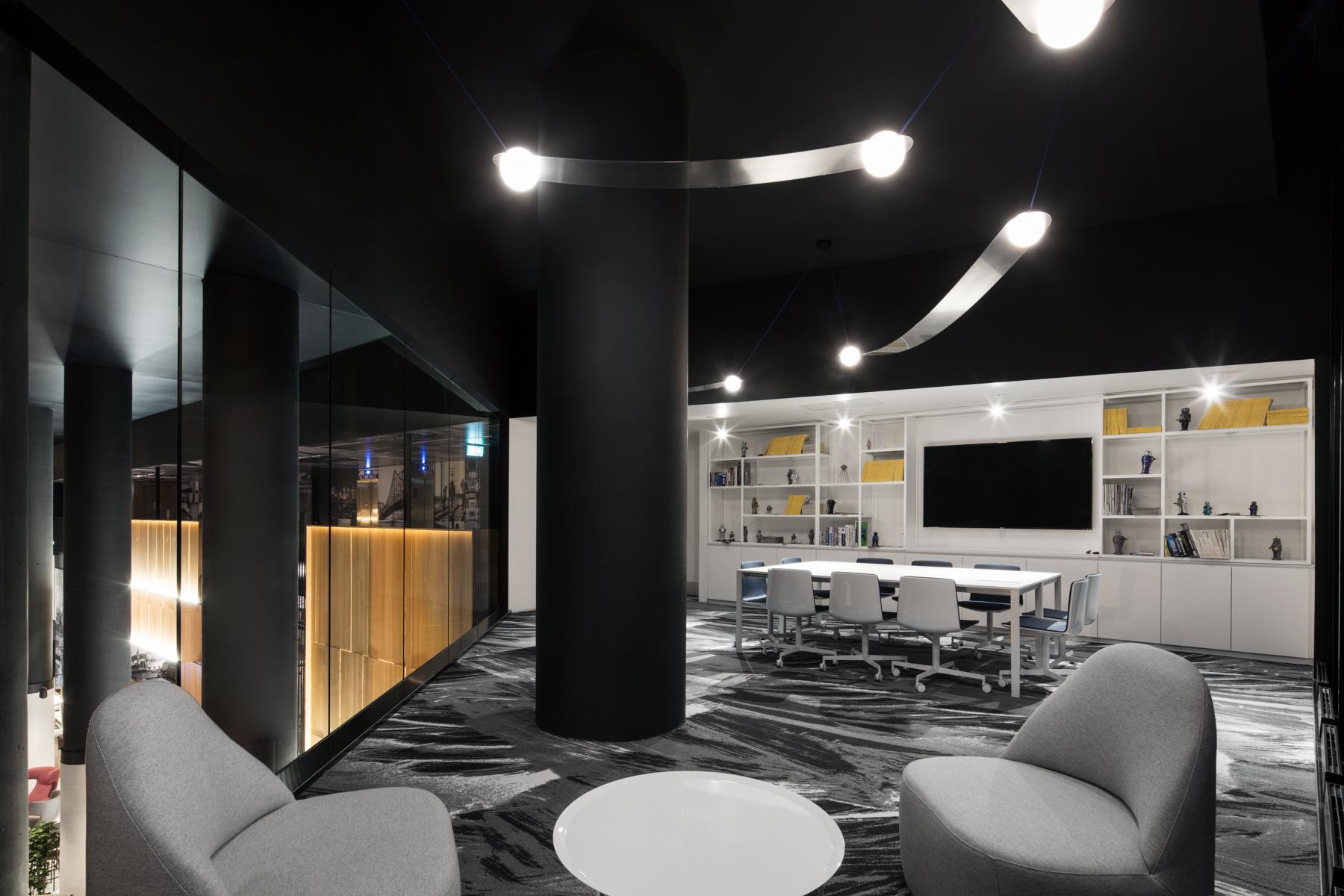 Monville Hotel 4*