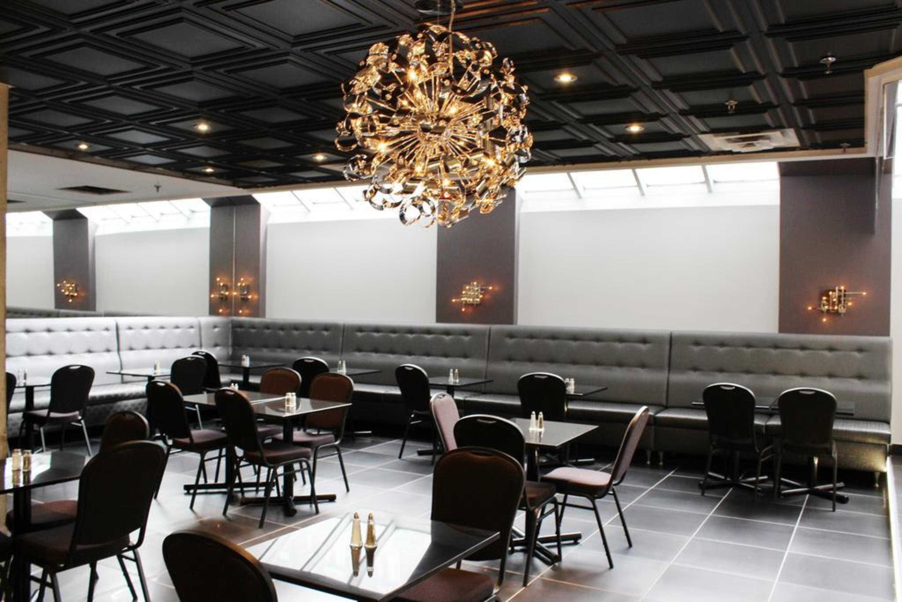 Lelux Hotel Montreal