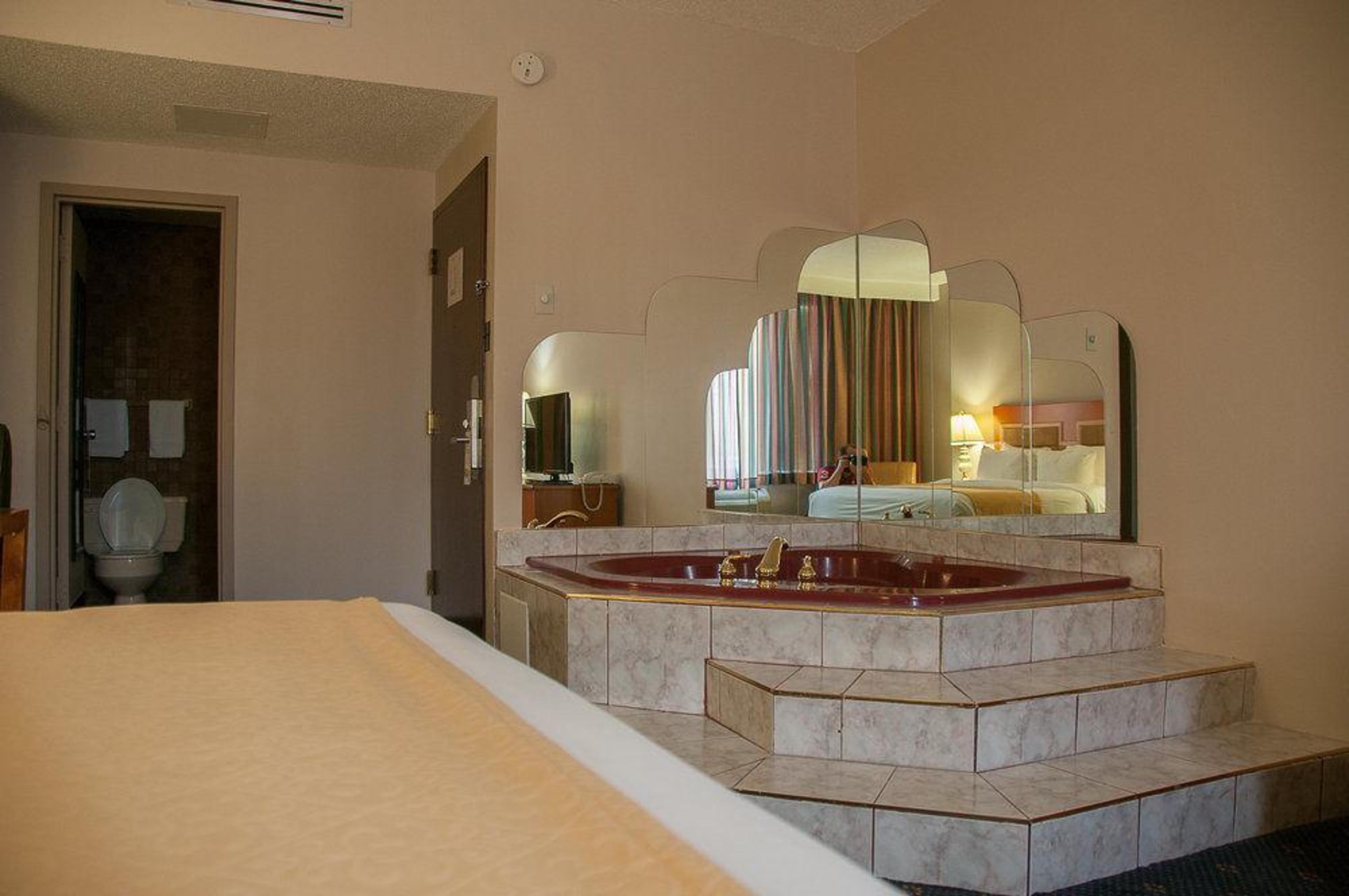 Lelux Hotel 3*
