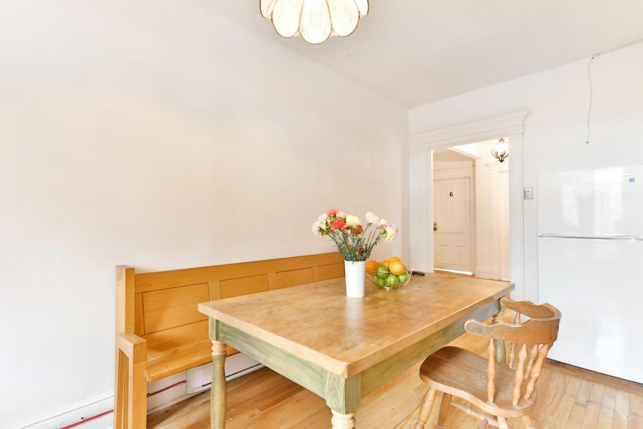 Bed & Breakfast La Maison Du Mile-end *