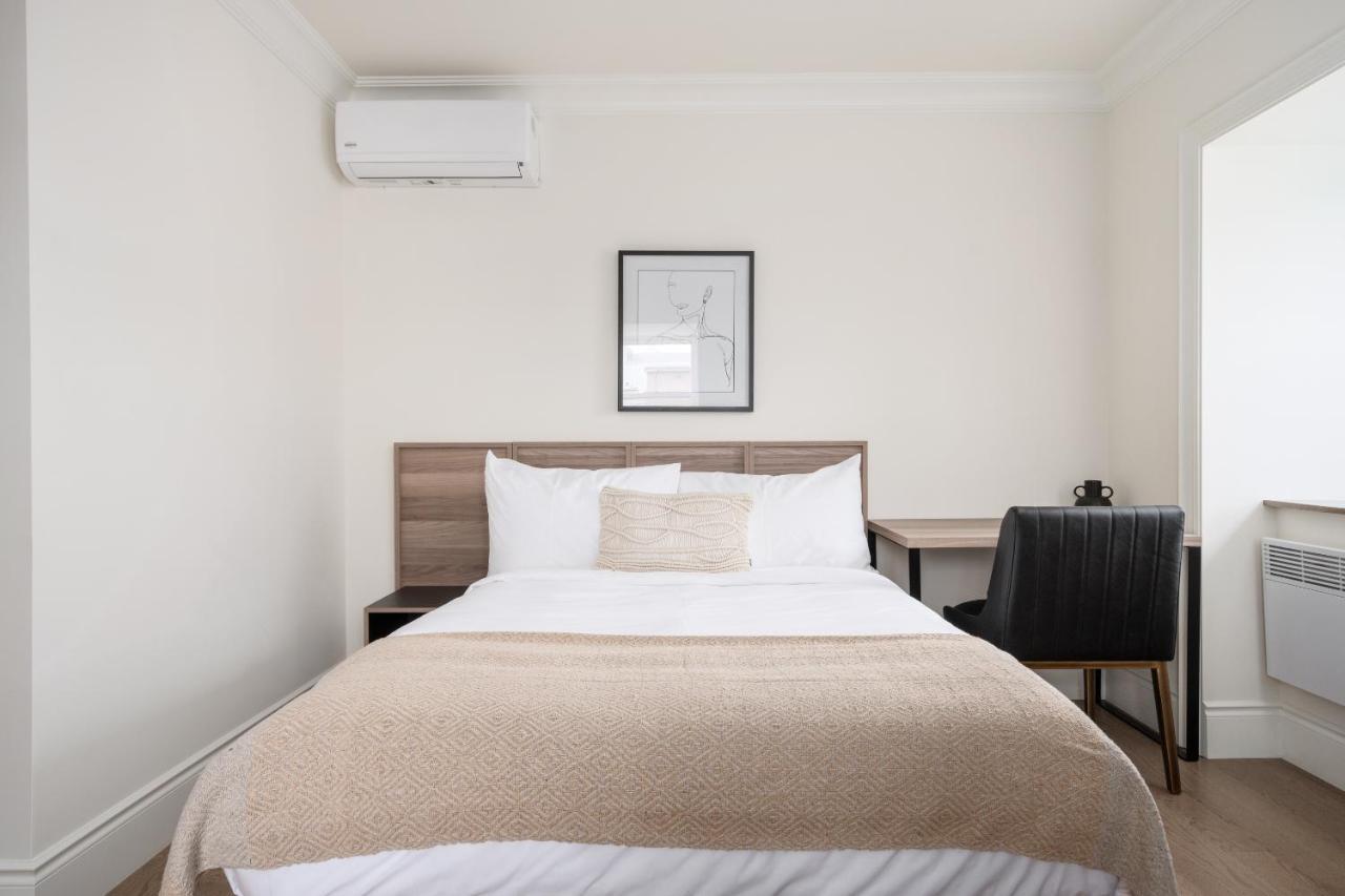 Opal Apartment *