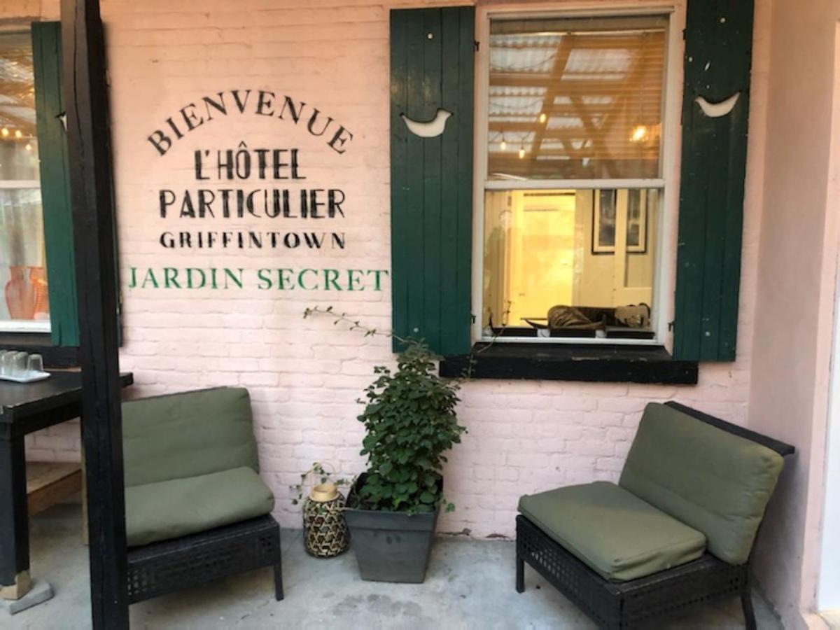 L'hotel Particulier Griffintown Bed & Breakfast Montreal