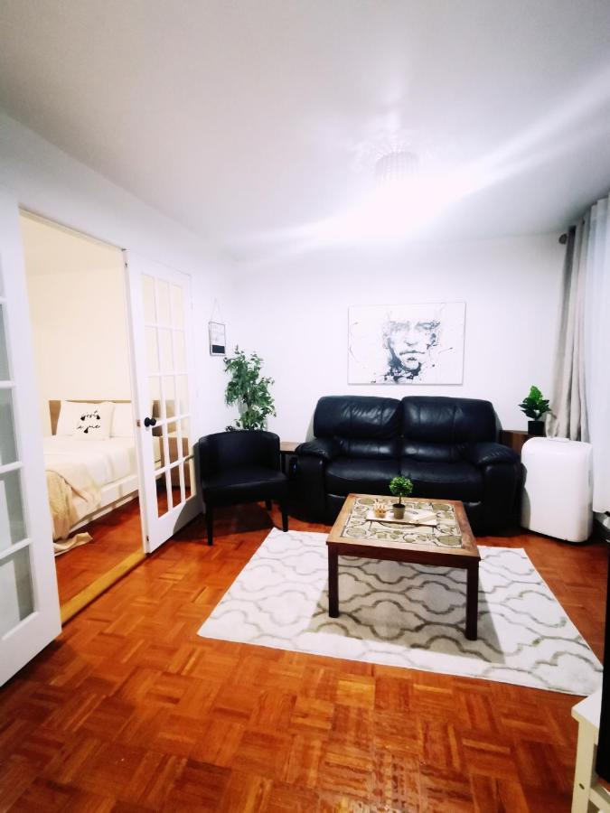 Plush 2 Bedroom Unit 5min Downtown Off Wellington *