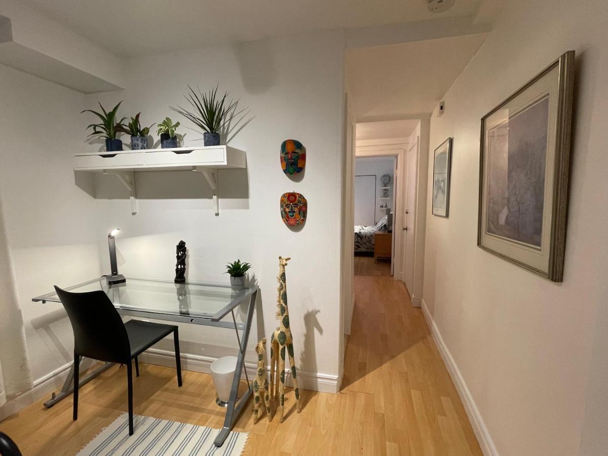 Cozy In Great Location With Free Parking - 31 Night Minimum