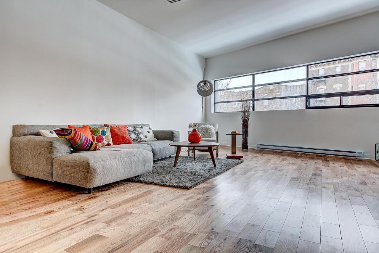 Modern In Ndg Apartment *