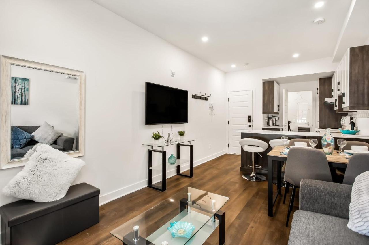 Apartment M11 Upscale Comfy Wac In Perfect Location Montreal