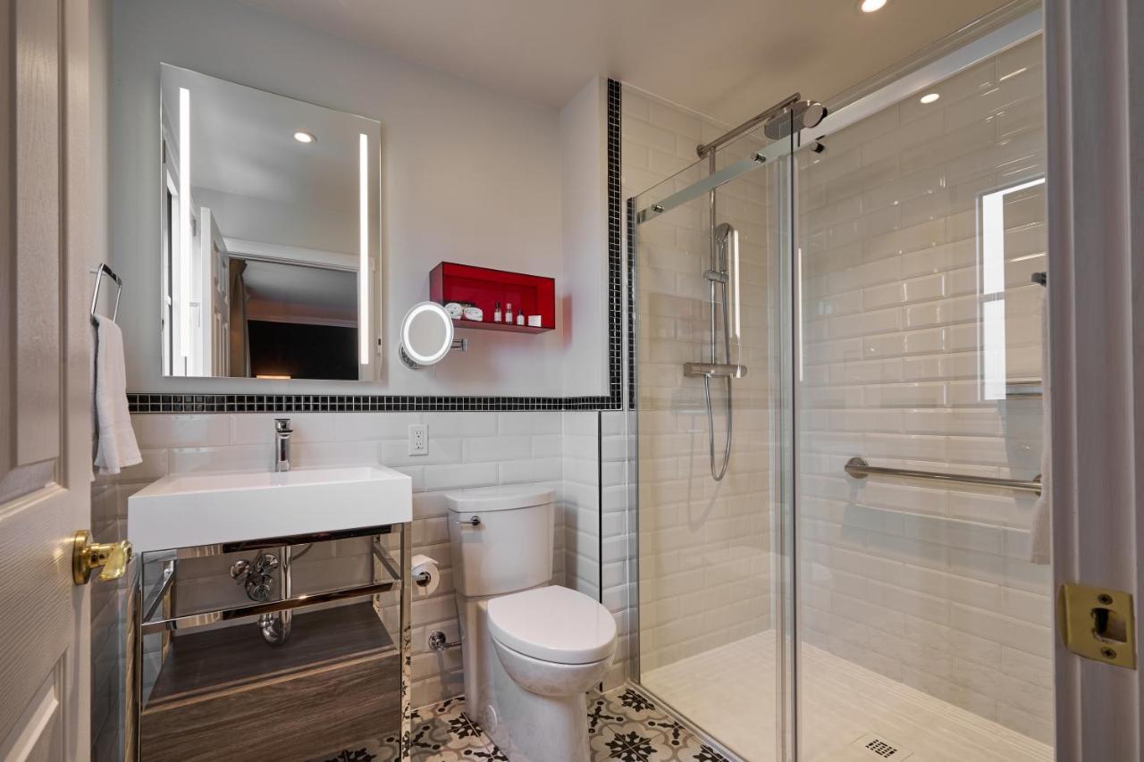 Hotel Bonaparte Montreal