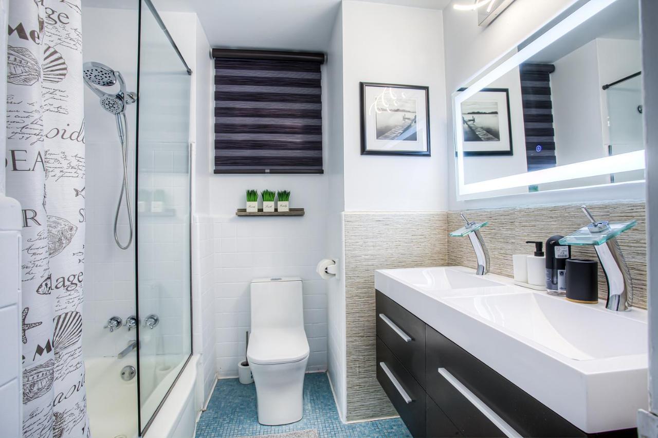 Family Friendly Parking Available Apartment Montreal