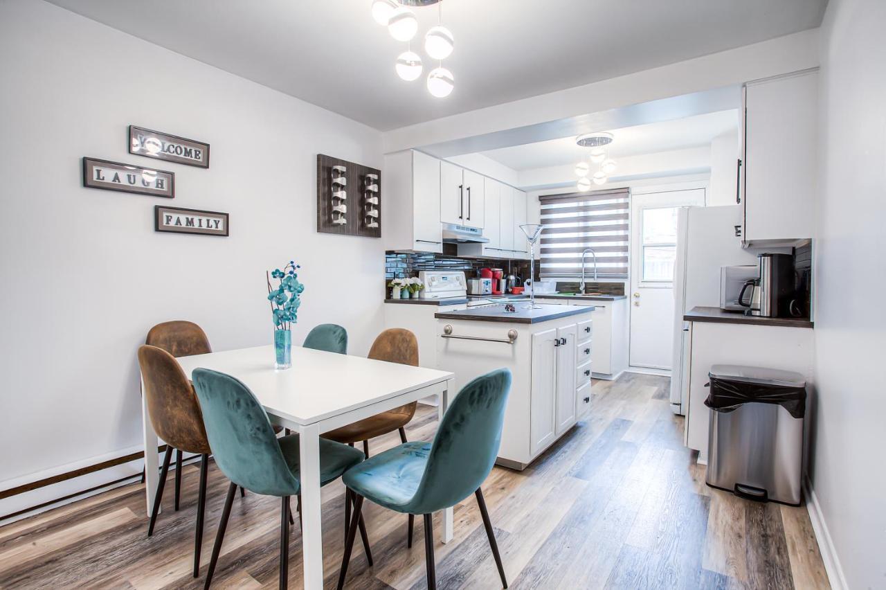 Family Friendly Parking Available Apartment Montreal