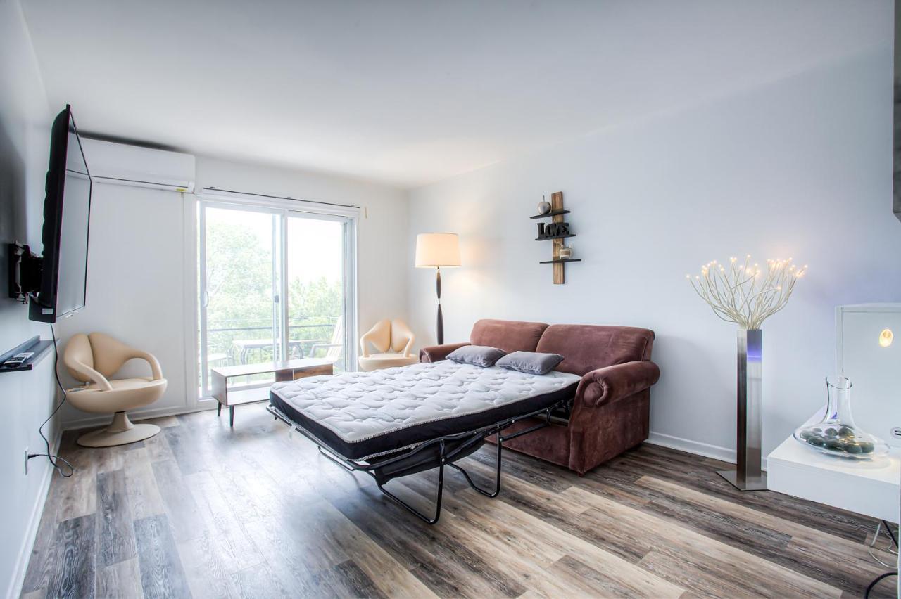 Apartment Family Friendly Parking Available Montreal