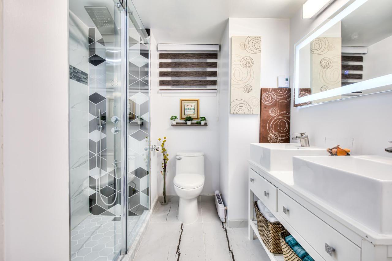 Apartment Family Friendly Parking Available Montreal