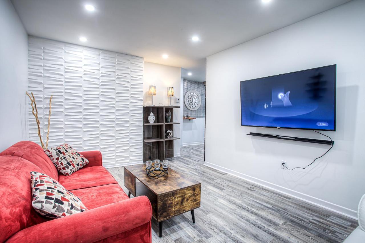 Family Friendly Parking Available Apartment