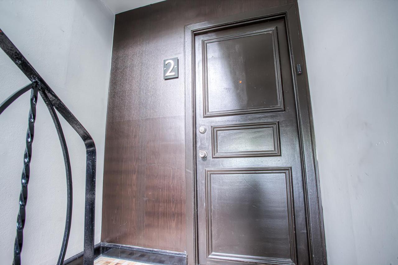 Family Friendly Parking Available Apartment *