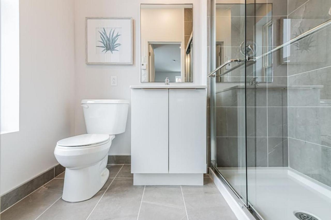 Amazing New Close To Mount Royal Le Plateau By Denstays * Montreal