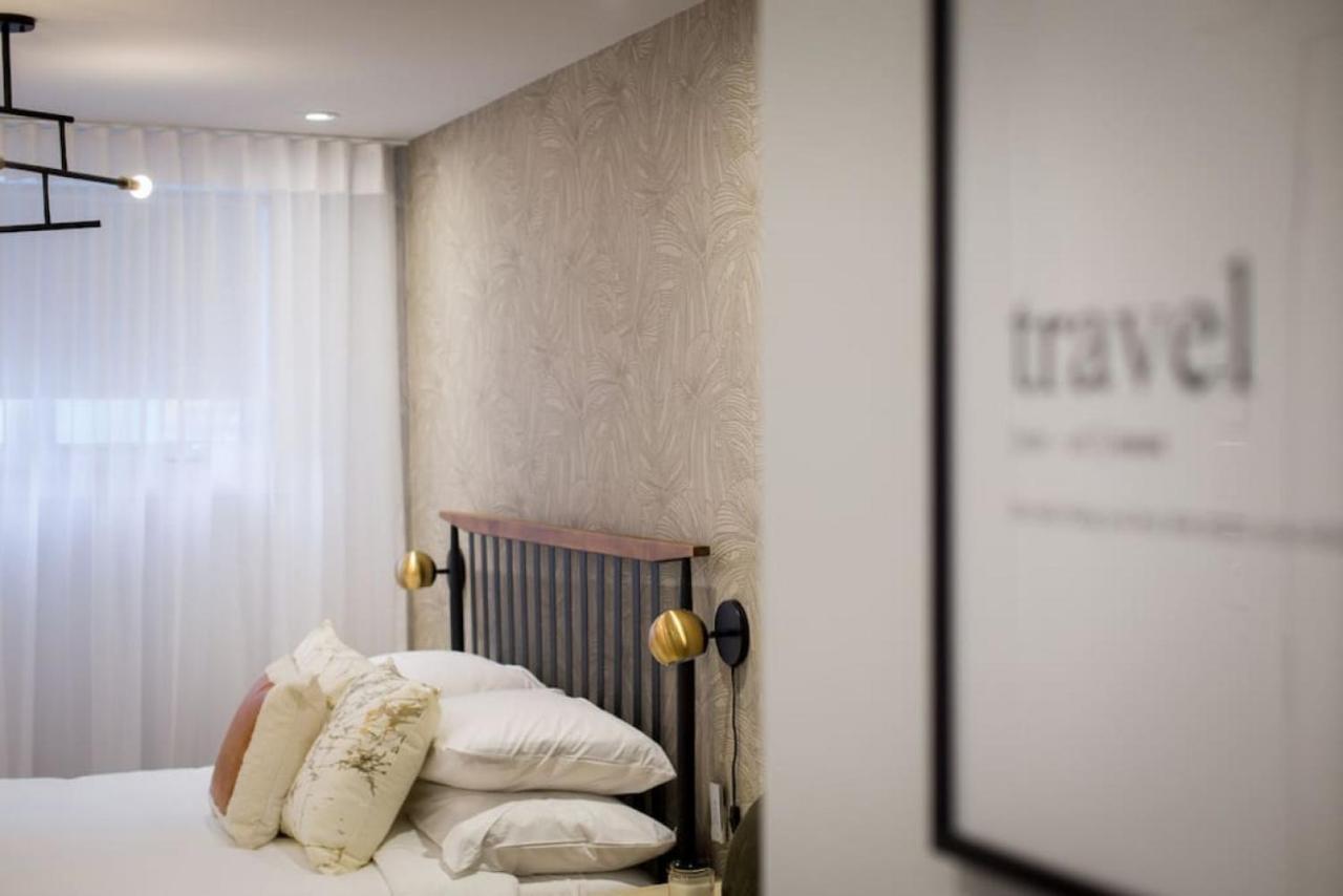 Apartment Palms Little Italy With Full Bathroom By Denstays Montreal
