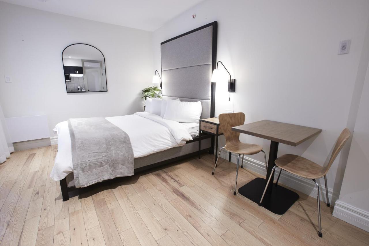 & Carre Saint-louis Inn 3*