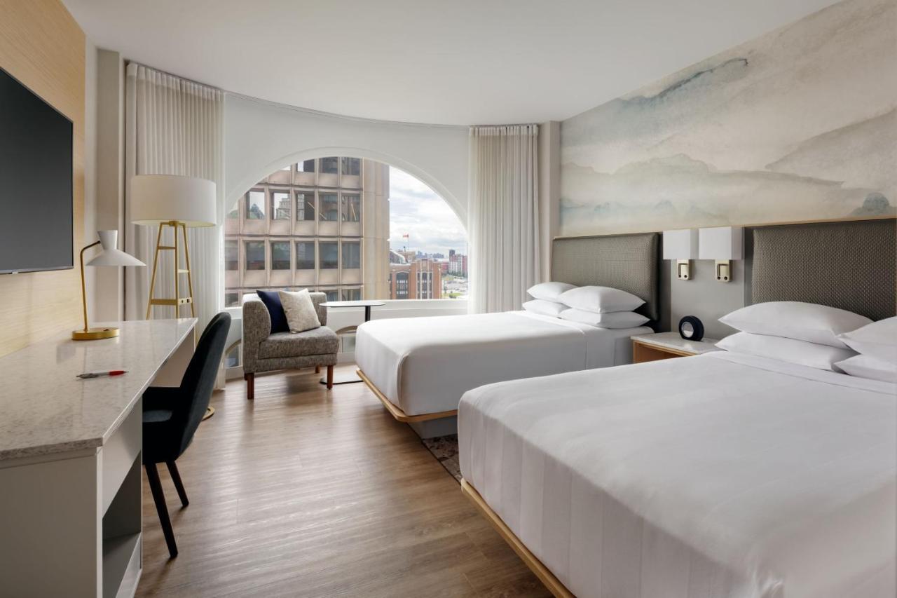 Hotel Marriott Chateau Champlain Montreal