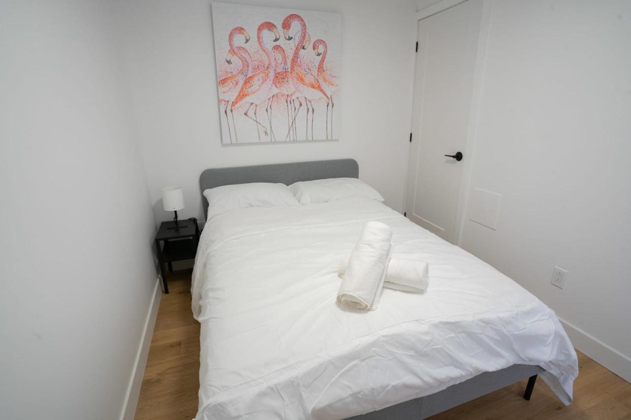 Tranquil 1br Near Metro - Your Downtown Haven Apartment *