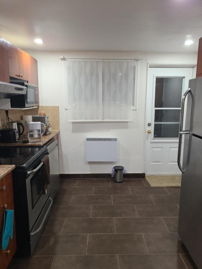 Full 1 Bedroom *