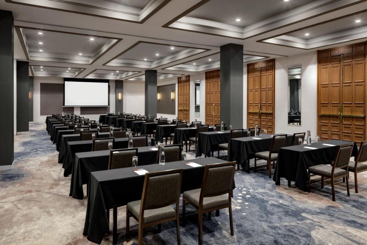 Hotel Marriott Chateau Champlain Montreal