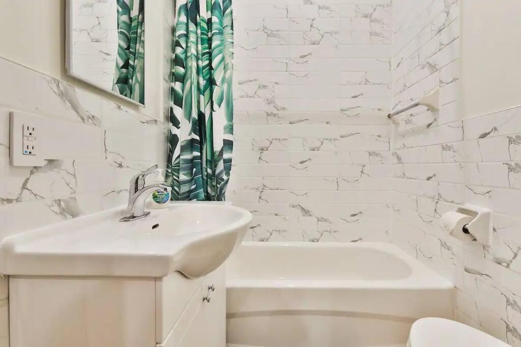 Unique 1 Bedroom Unit In A Perfect Location