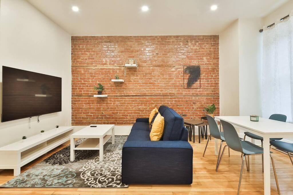 Unique 1 Bedroom Unit In A Perfect Location Apartment Montreal