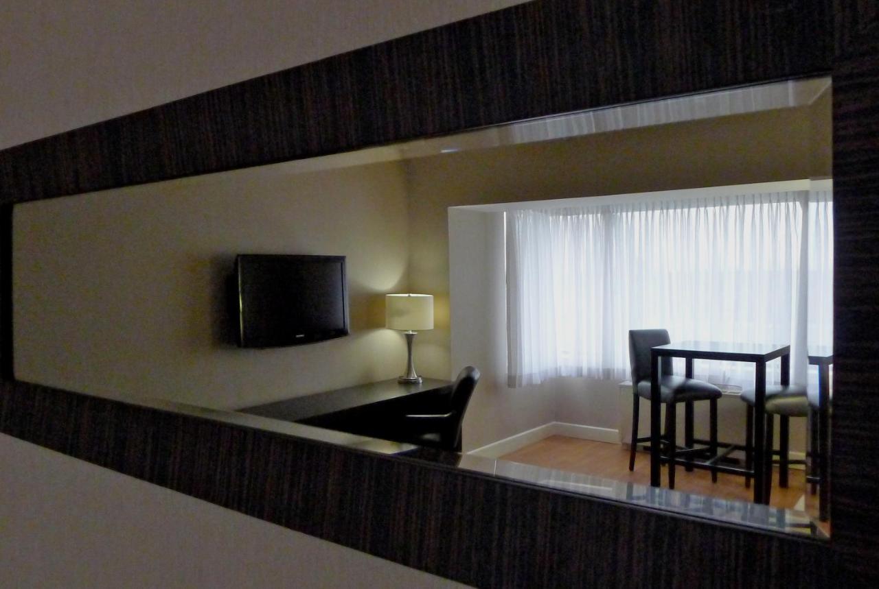 Armon Plaza Airpt, Trademark Collection By Wyndham